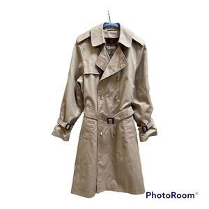 Trench Coat, Nordstrom, Mens Khaki,Belted, Checked Lining.Traditional